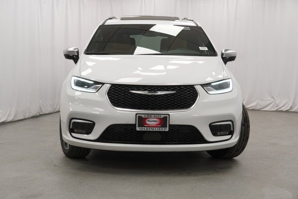 New 2026 Chrysler Pacifica Pinnacle image 7