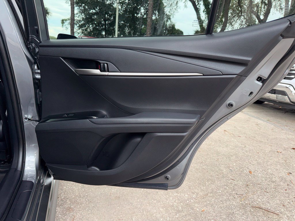Used 2025 Toyota Camry SE FWD image 22