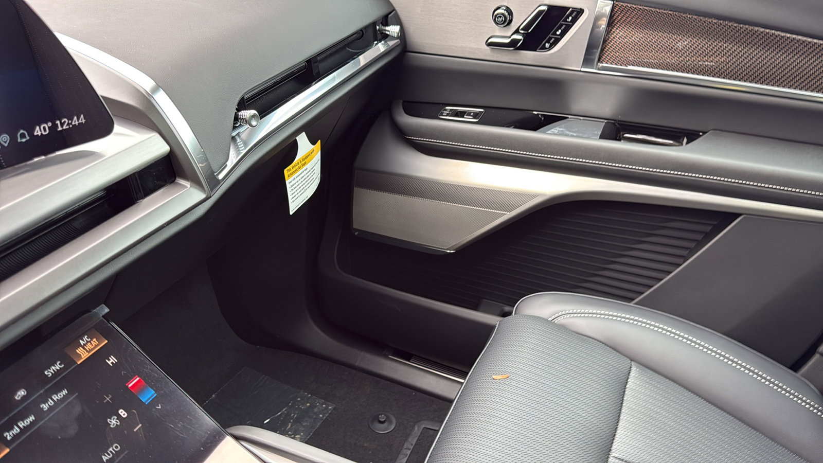 New 2026 Cadillac Vistiq Luxury w/ LPO, Floor Liner Package image 23