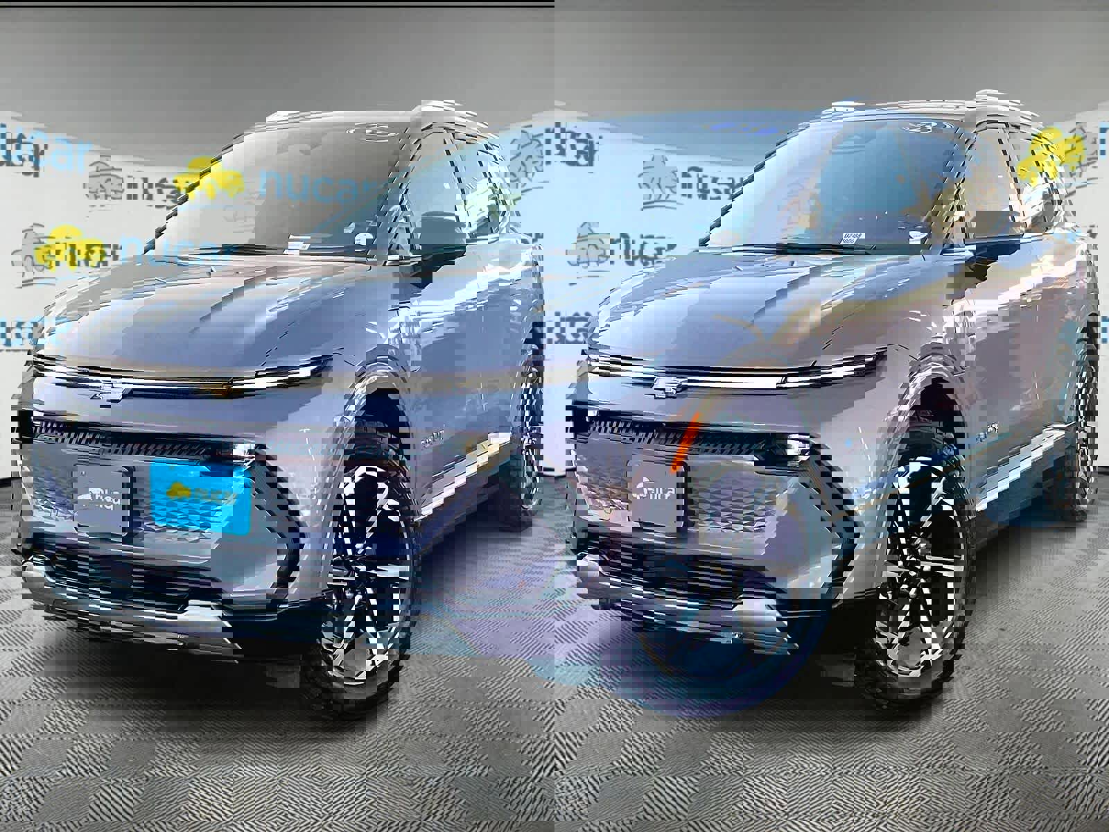 Used 2025 Chevrolet Equinox EV LT image 3