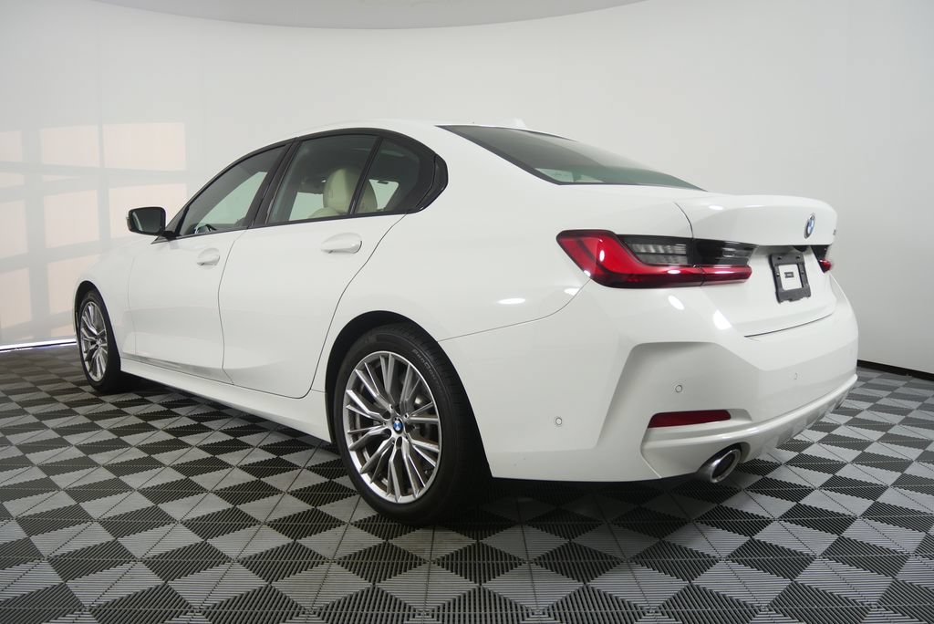 Certified 2023 BMW 330i Sedan w/ Parking Assistance Package RWD image 5