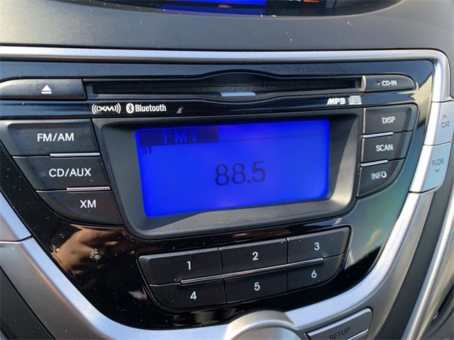 Used 2013 Hyundai Elantra SE image 22