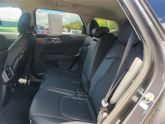 Used 2023 Kia Sportage EX image 17