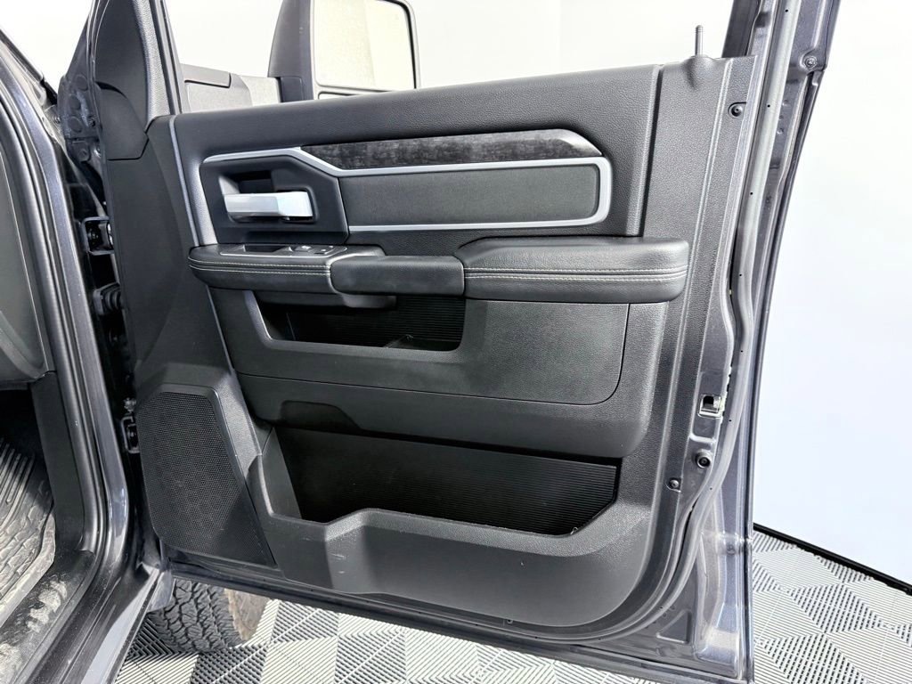 Used 2024 RAM 3500 Big Horn w/ Protection Group image 10