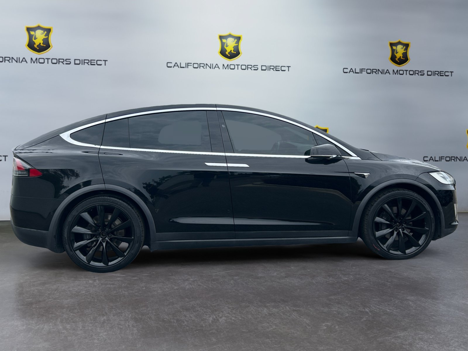 Used 2018 Tesla Model X 75D AWD/4WD image 4