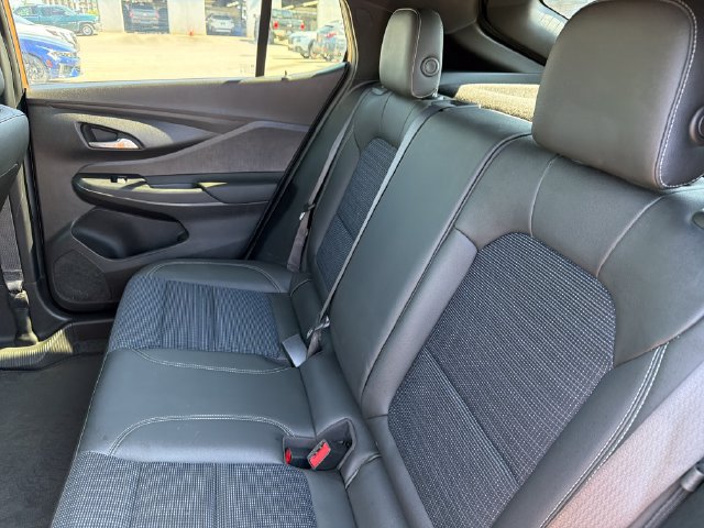 Used 2025 Buick Envista Preferred w/ Convenience II Package FWD image 22