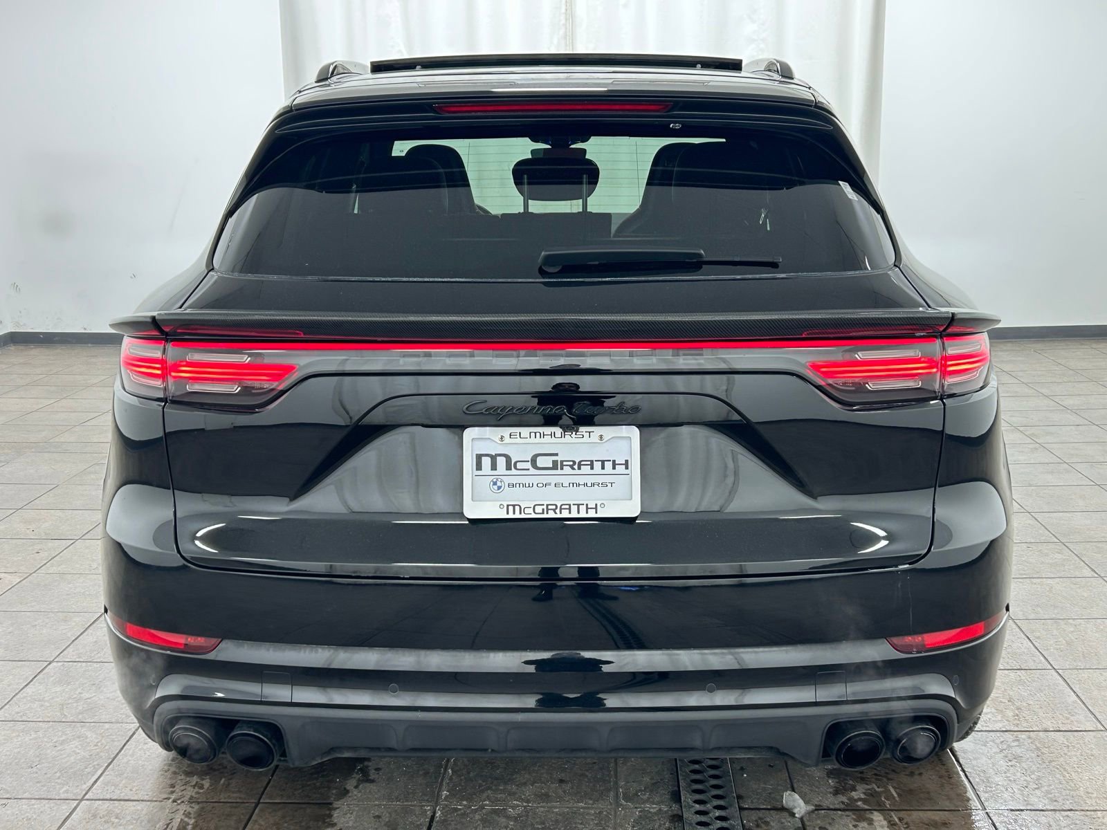 Used 2023 Porsche Cayenne Turbo image 5