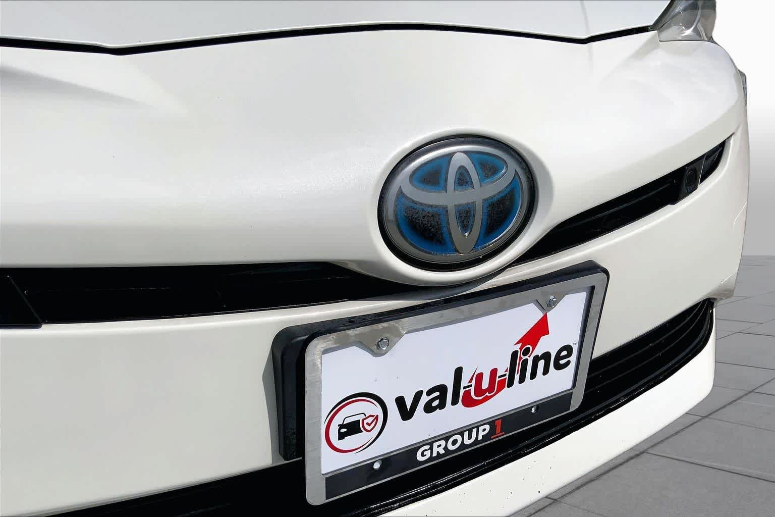 Used 2017 Toyota Prius Four w/ Advanced Technology Package FWD image 29