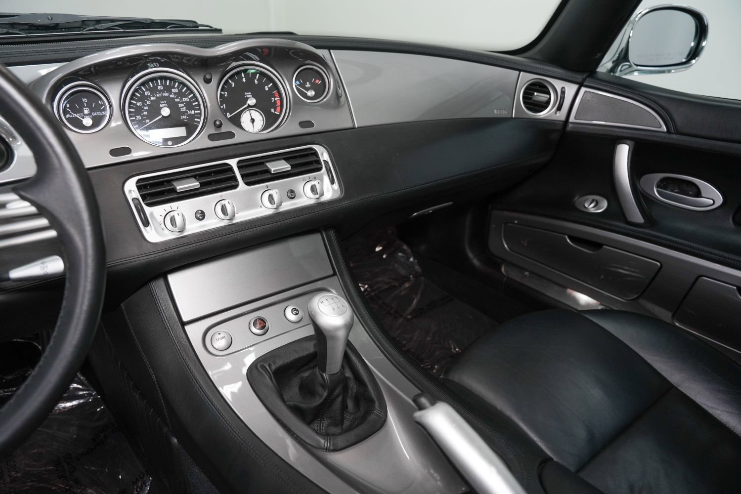 Used 2001 BMW Z8 RWD image 37