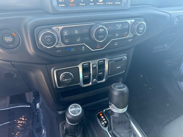 Used 2023 Jeep Wrangler Unlimited w/ Cold Weather Group AWD/4WD image 26