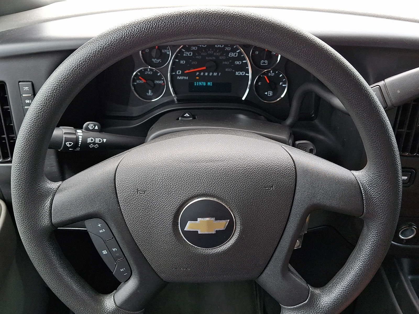Used 2024 Chevrolet Express 2500 w/ Driver Convenience Package RWD image 16