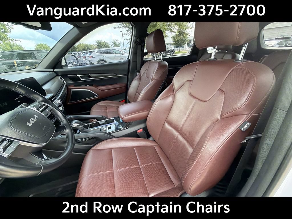 Certified 2024 Kia Telluride EX w/ EX Captain's Chair Package FWD image 15