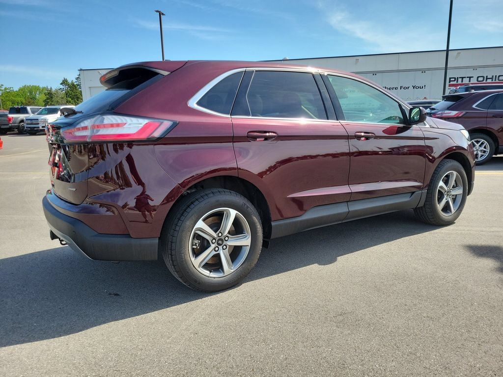 Used 2023 Ford Edge SEL w/ Convenience Package AWD/4WD image 4