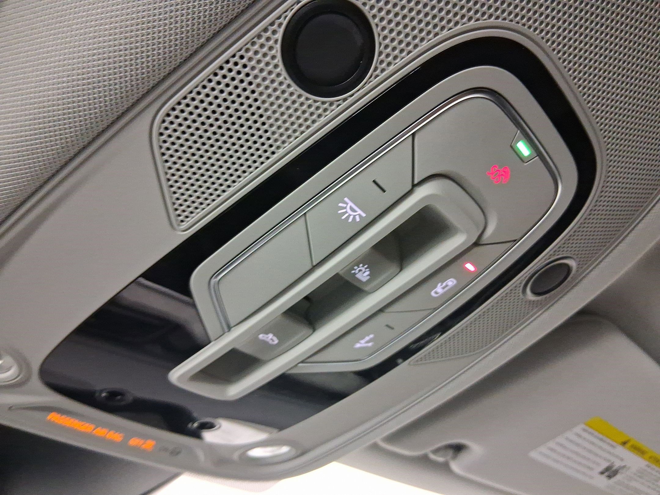 Used 2024 Audi Q8 e-tron Premium Plus w/ Premium Plus Package image 28