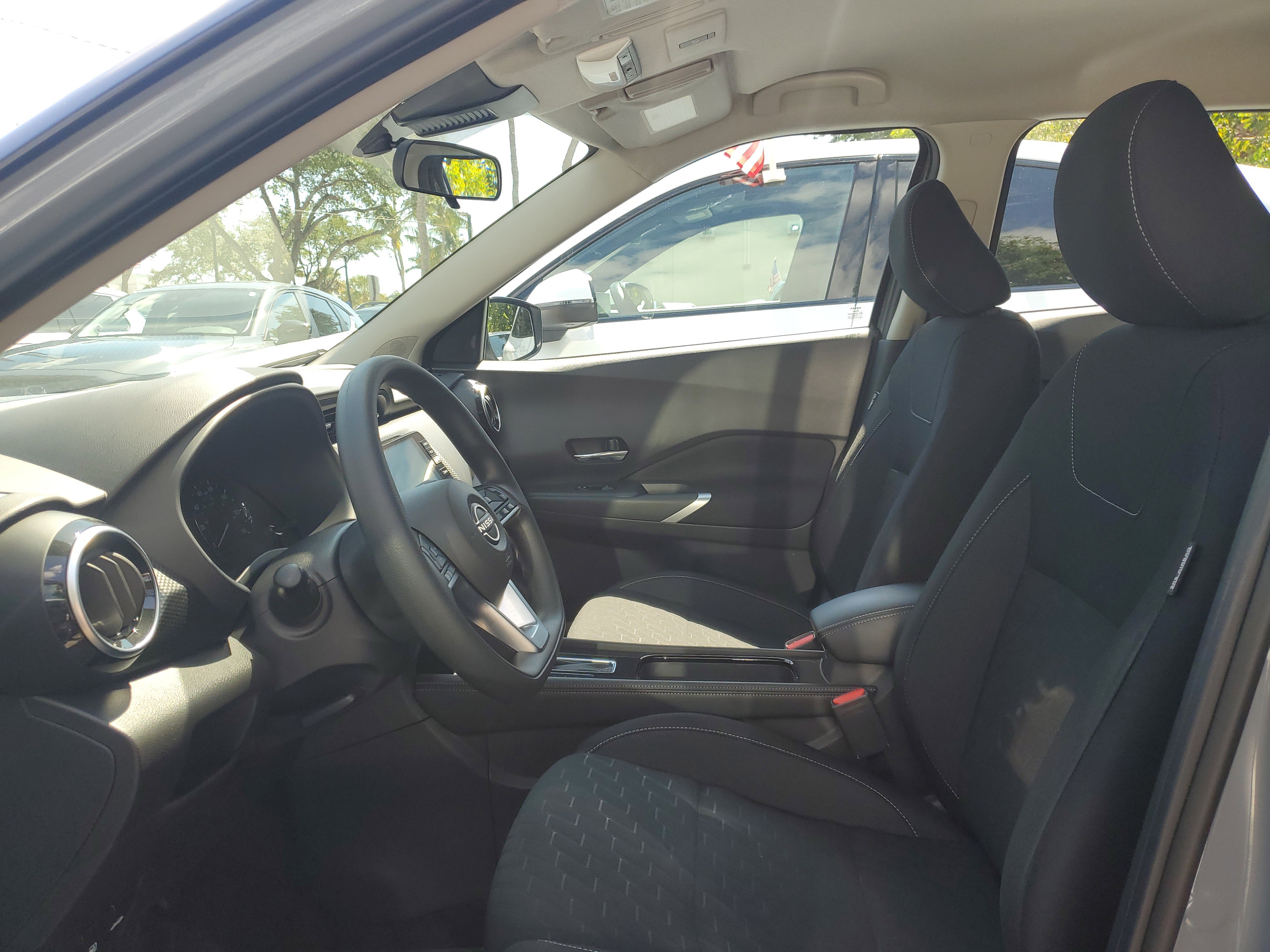 Certified 2024 Nissan Kicks SV image 8