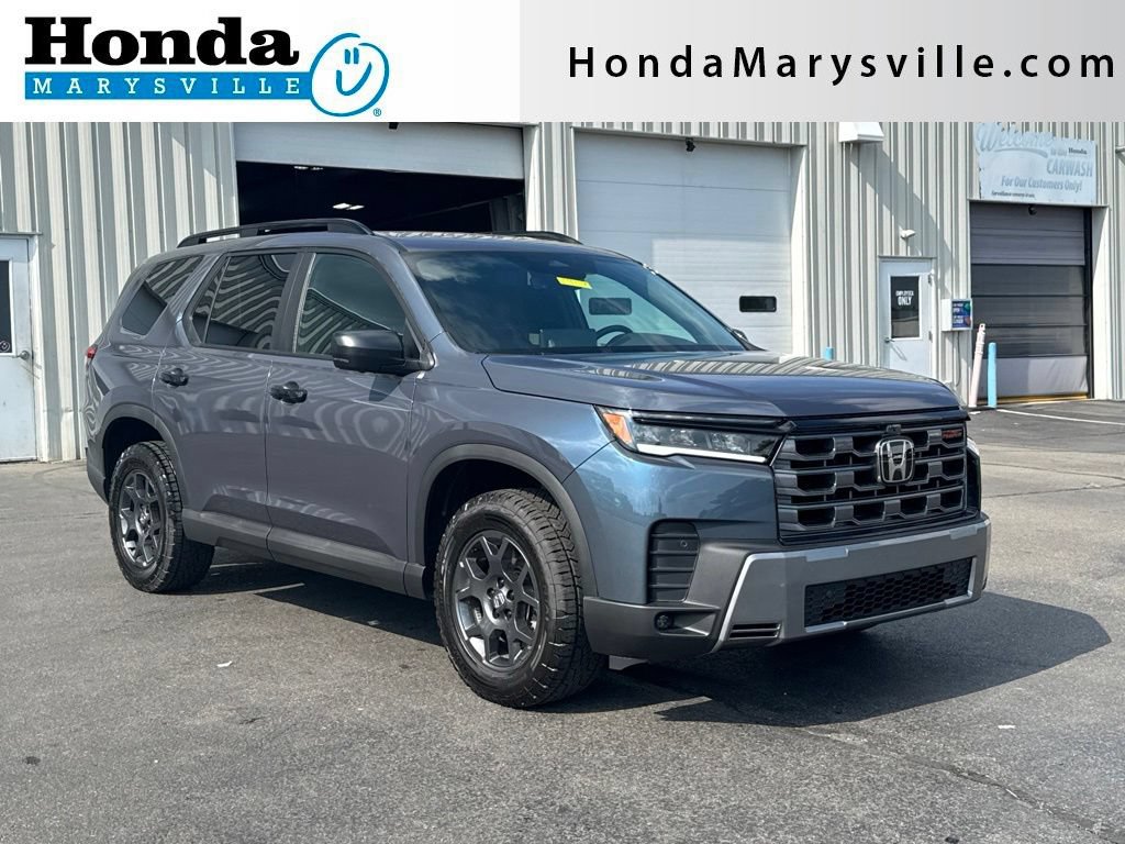 Used 2026 Honda Pilot TrailSport image 1