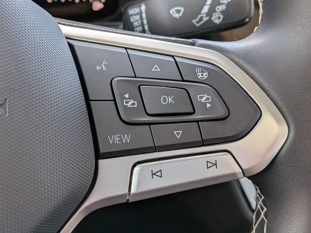 Used 2023 Volkswagen Taos SE w/ Panoramic Sunroof Package image 27
