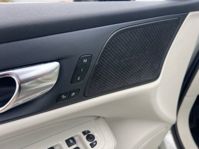 Used 2020 Volvo S60 T5 Inscription w/ Protection Package Premier image 28