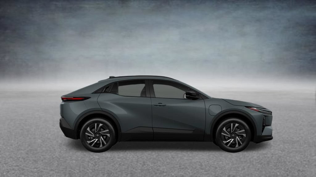 New 2026 Toyota C-HR AWD/4WD image 38