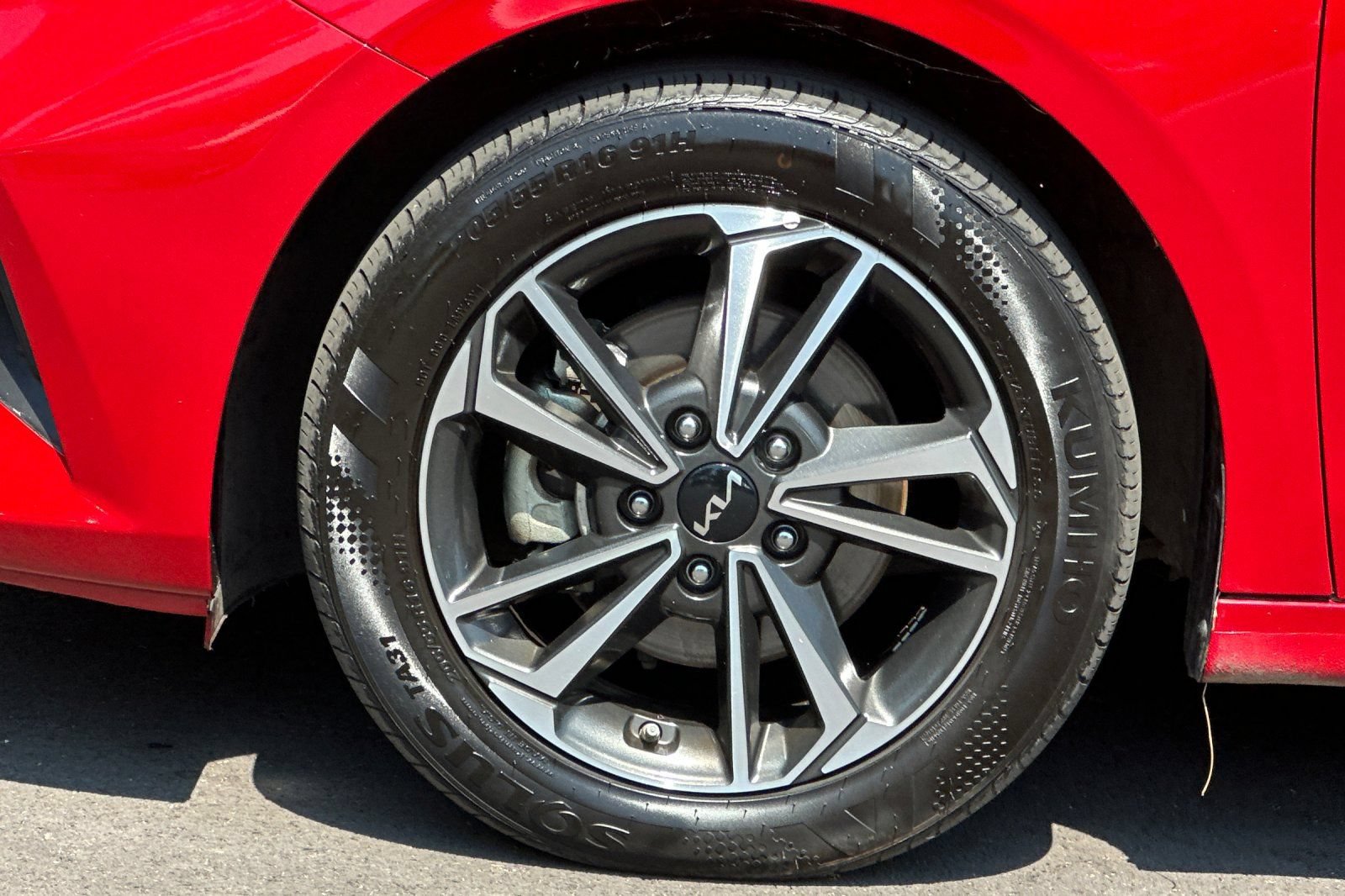 Used 2024 Kia Forte LXS w/ LXS Technology Package FWD image 31