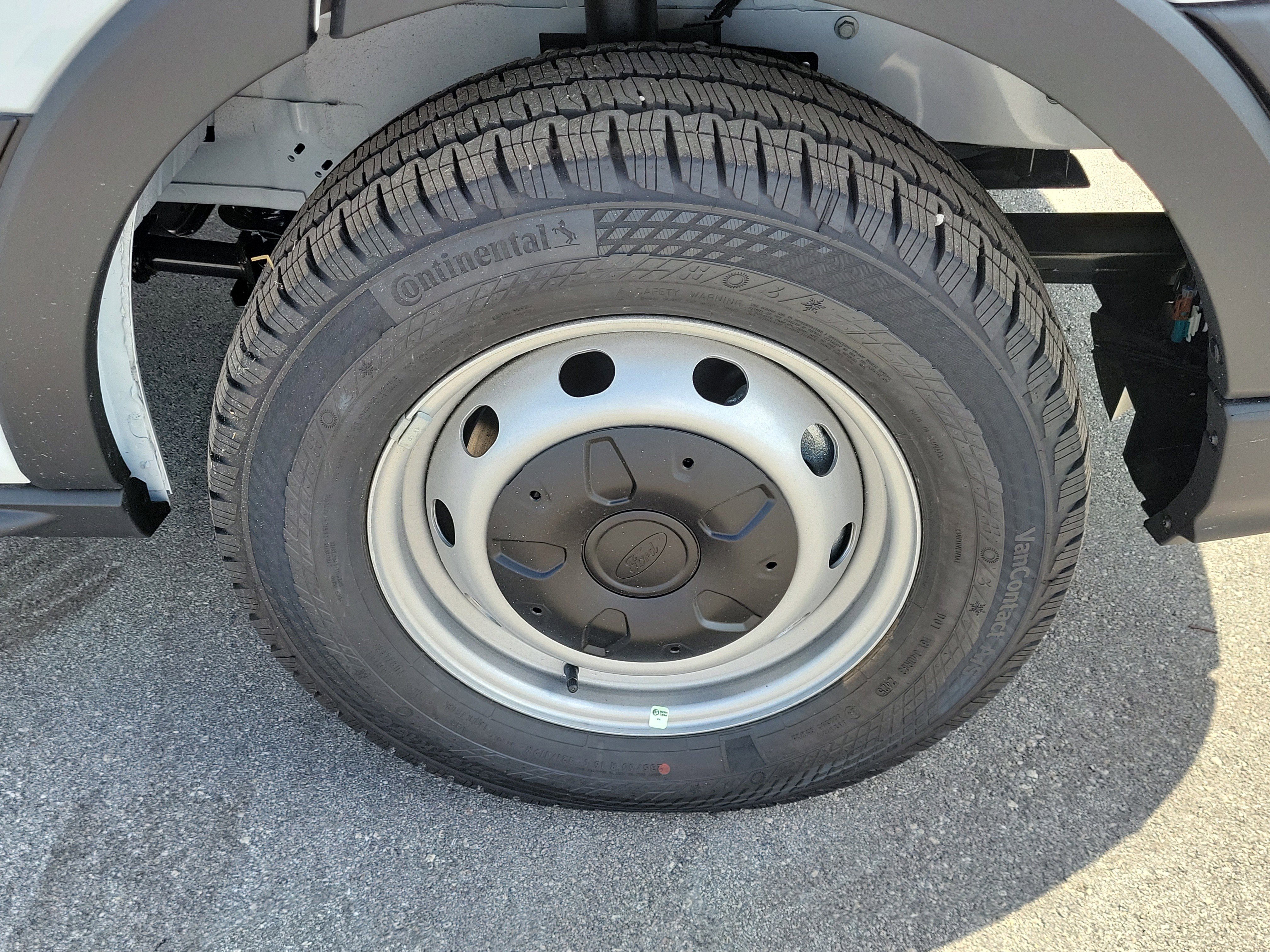 New 2026 Ford Transit 150 148 Medium Roof w/ Load Area Protection Package image 14