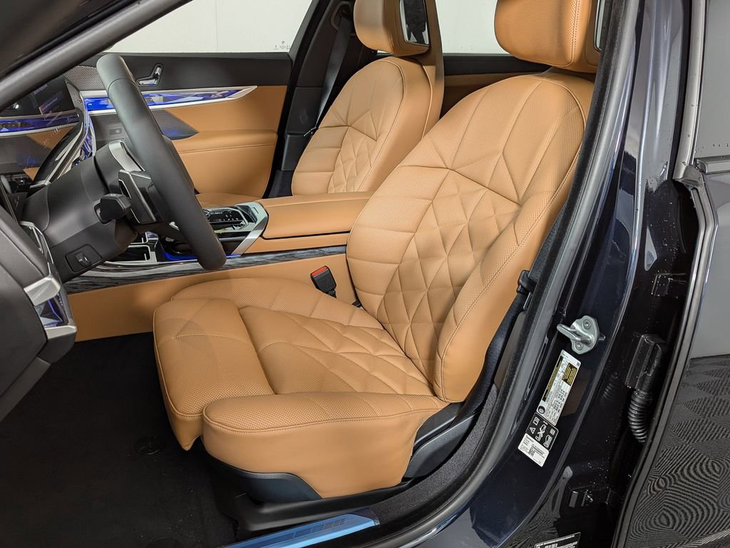 New 2026 BMW 740i xDrive image 17
