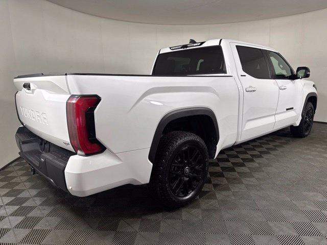Used 2025 Toyota Tundra Limited AWD/4WD image 3