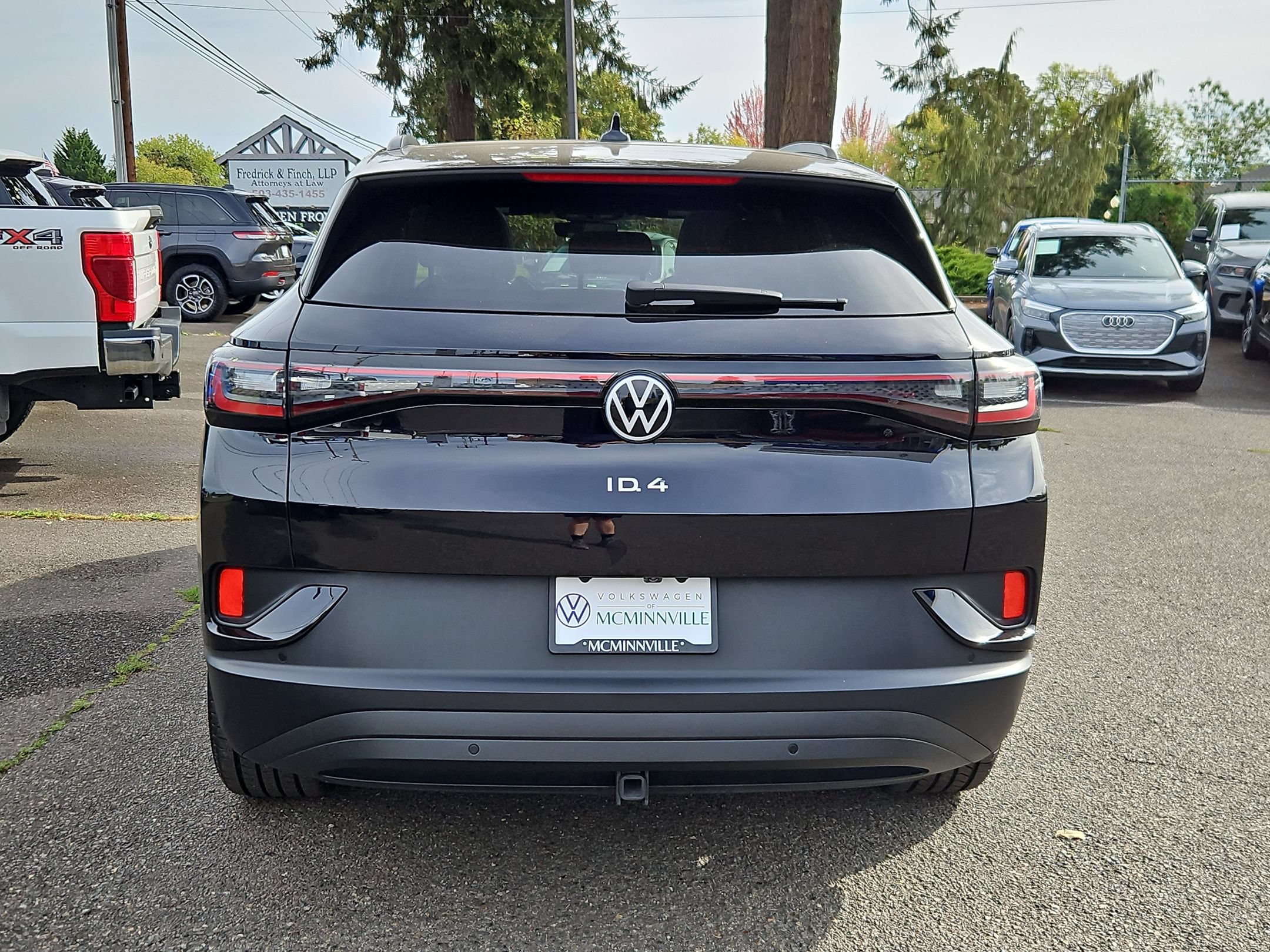 Used 2023 Volkswagen ID.4 Pro S AWD/4WD image 4