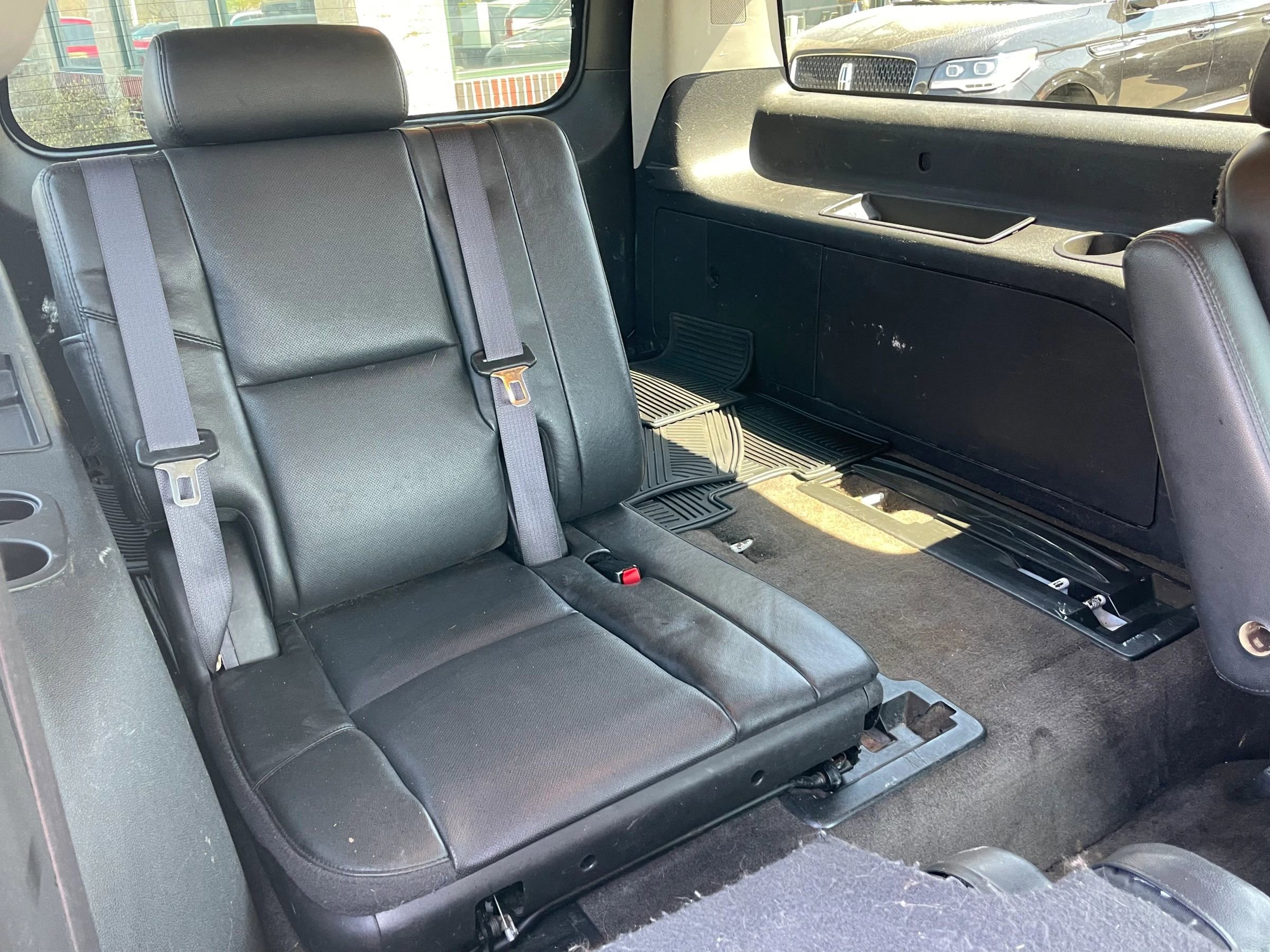 Used 2011 Chevrolet Suburban LTZ image 22