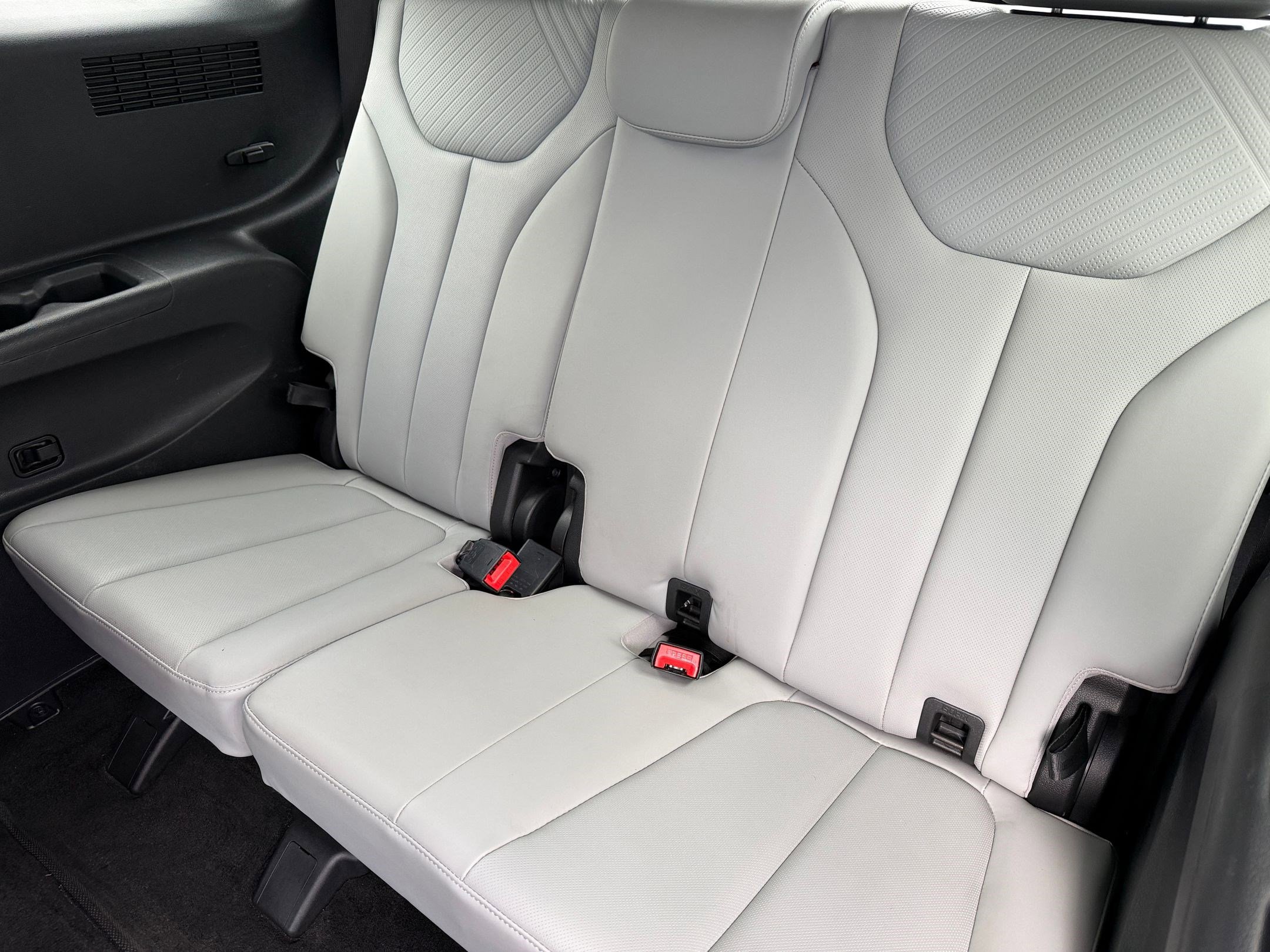 Used 2024 Hyundai Palisade SEL FWD image 27