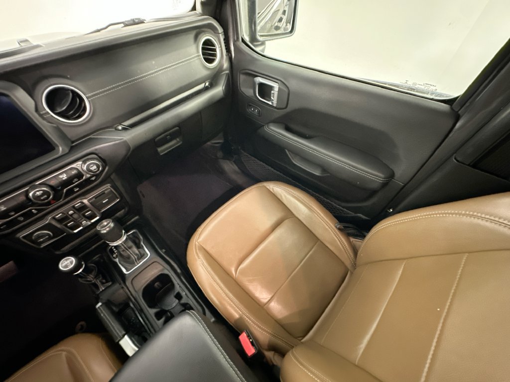 Used 2022 Jeep Gladiator Overland w/ Popular Equipment Package AWD/4WD image 11