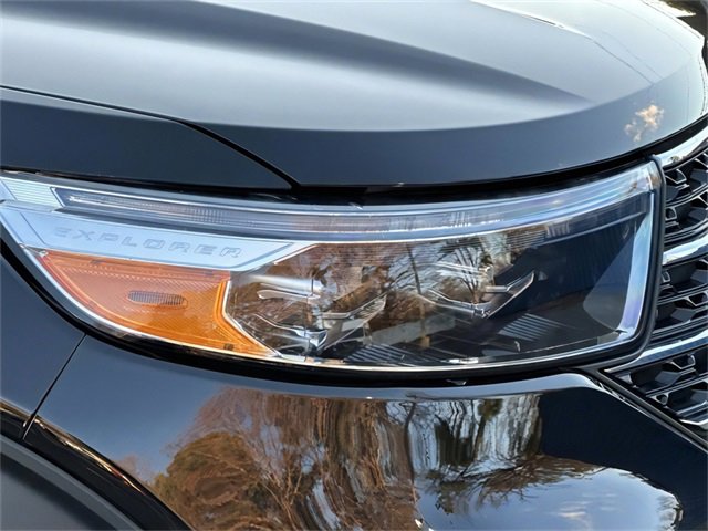Used 2024 Ford Explorer XLT image 5