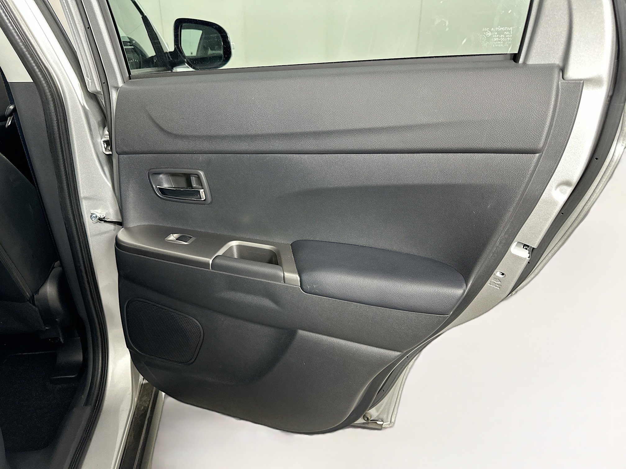 Used 2025 Mitsubishi Outlander Sport SE image 28