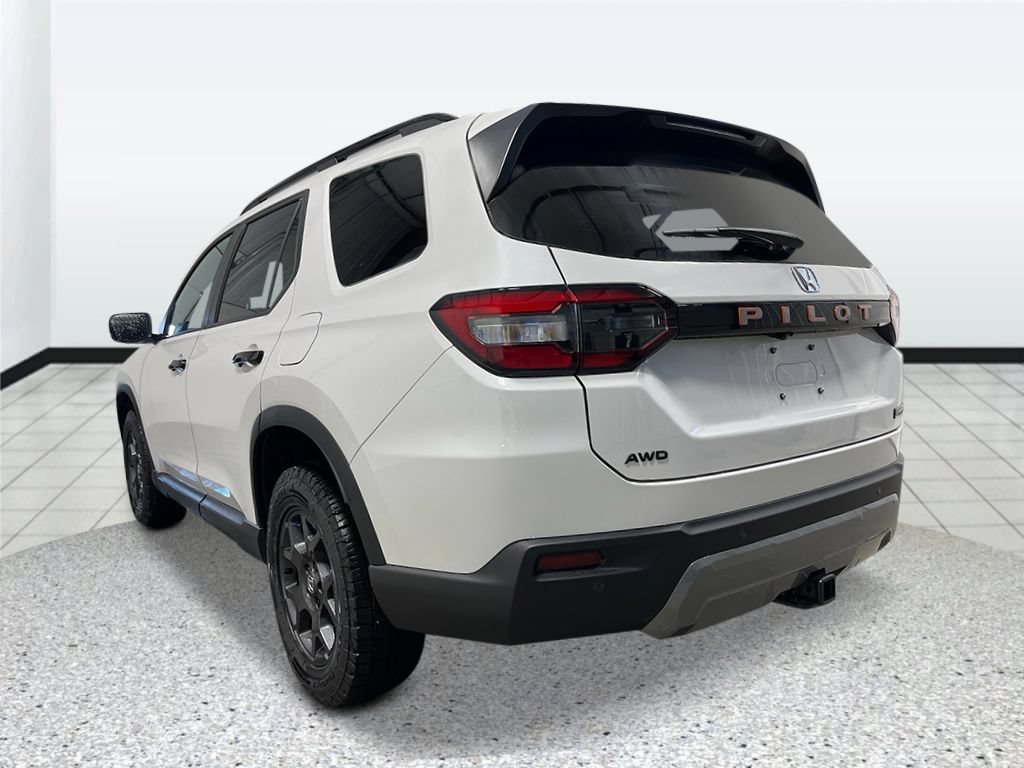New 2026 Honda Pilot TrailSport image 5