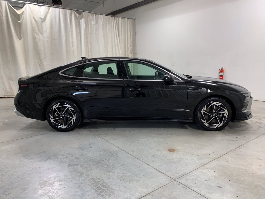 Used 2026 Hyundai Sonata SEL AWD/4WD image 27