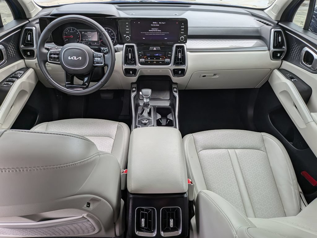 Certified 2023 Kia Sorento S FWD image 14