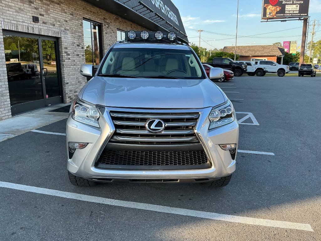 Used 2019 Lexus GX 460 Premium w/ Premium Package AWD/4WD image 8