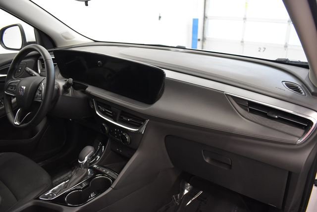 Used 2025 Buick Encore GX Preferred image 18