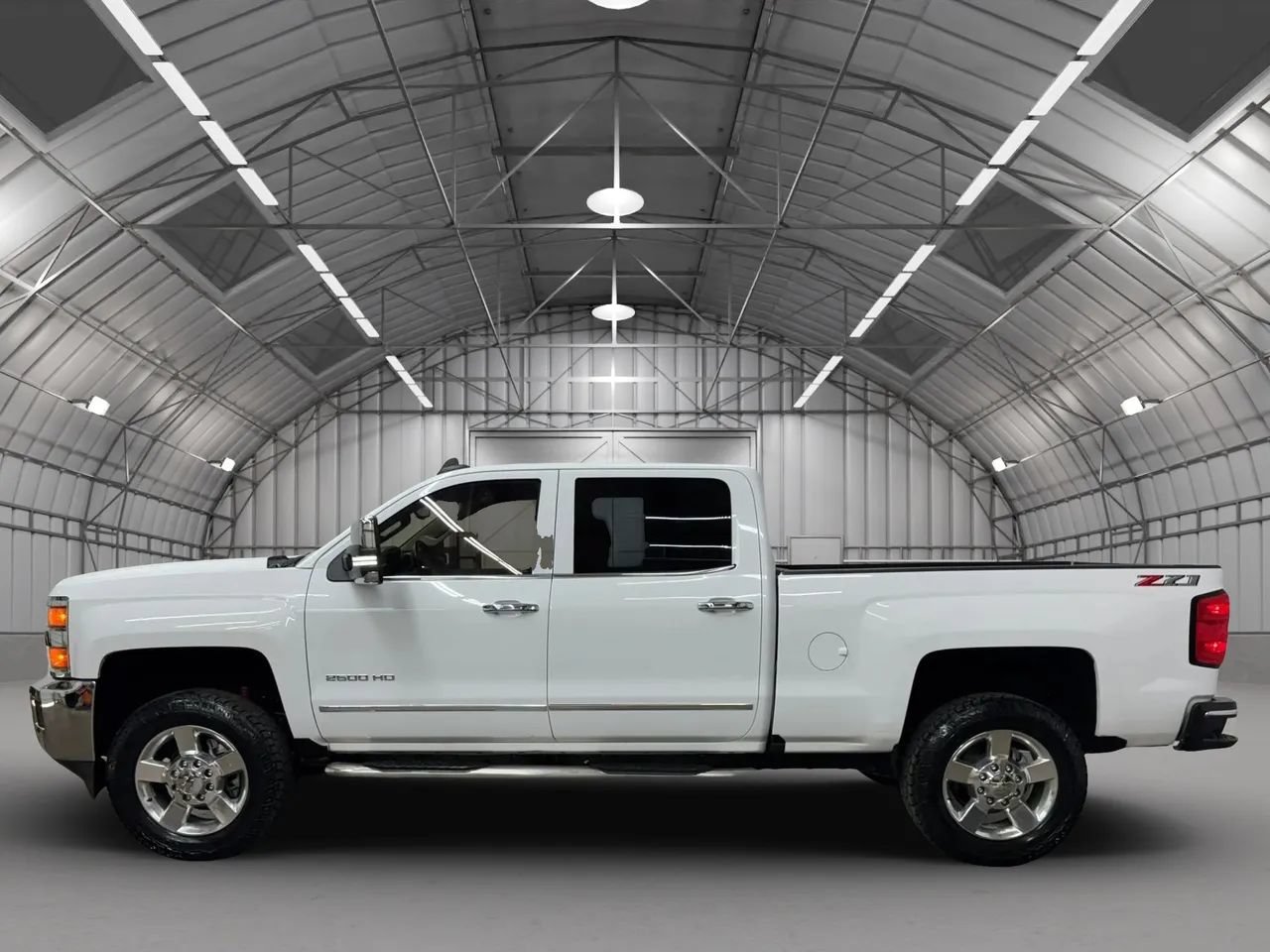 Used 2018 Chevrolet Silverado 2500 LTZ w/ Vortec Plus Package AWD/4WD image 2