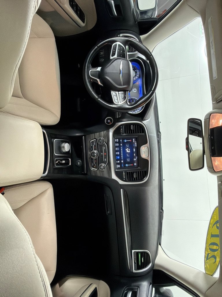 Used 2019 Chrysler 300 Touring w/ Sport Appearance Package RWD image 22