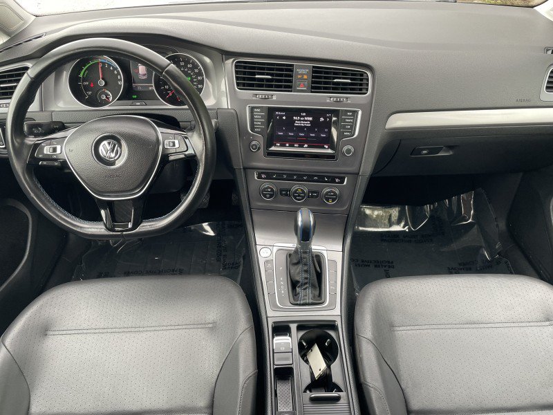 Used 2015 Volkswagen e-Golf SEL Premium FWD image 13
