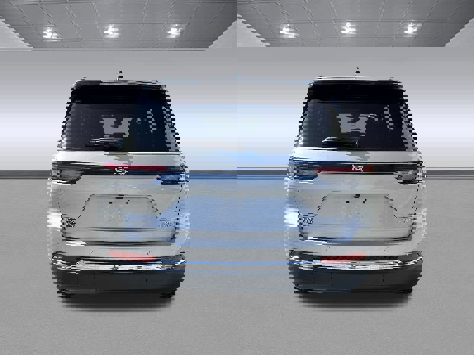New 2025 Jeep Grand Cherokee Laredo X w/ Trailer Tow Package image 6