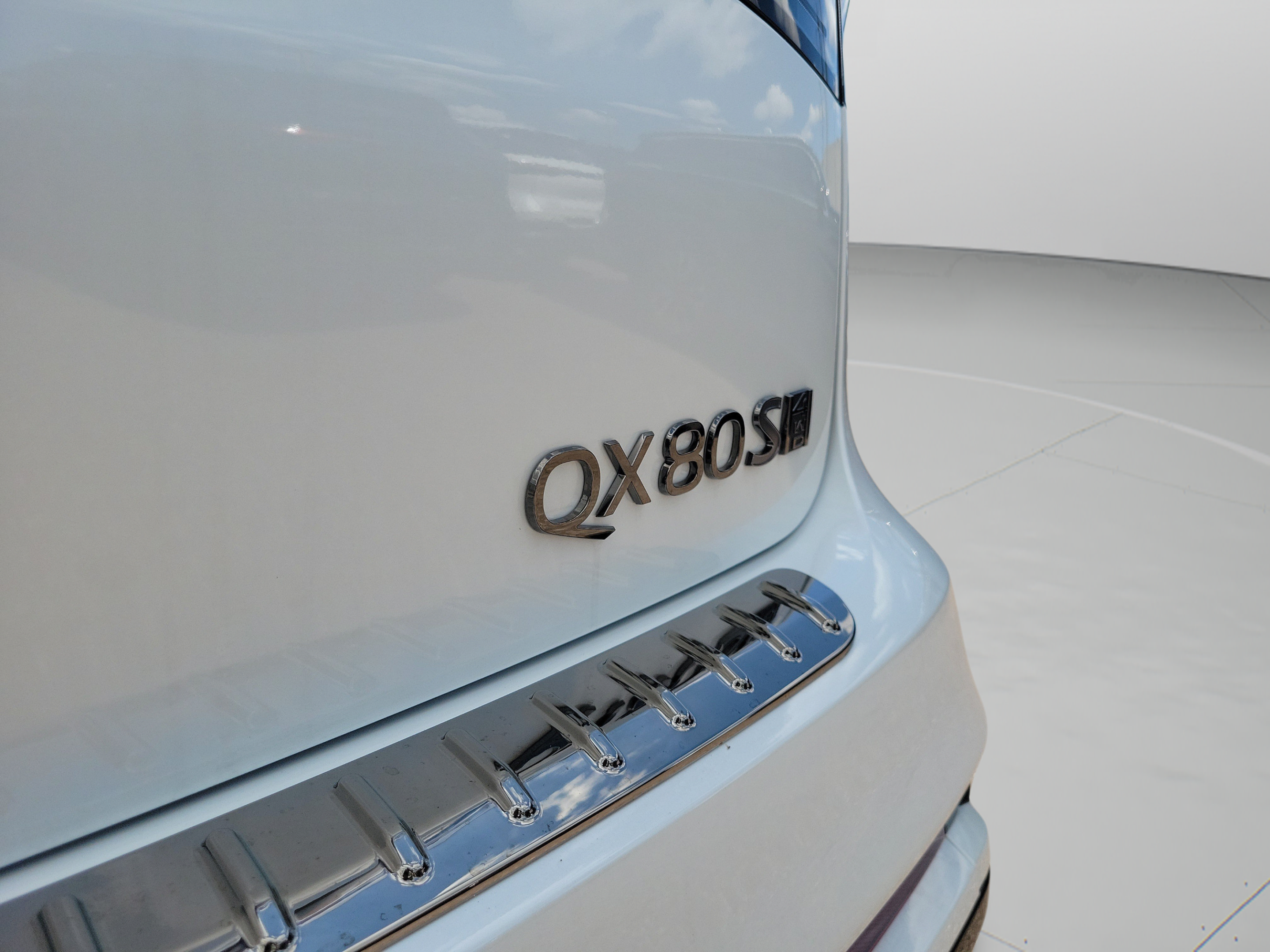 New 2027 INFINITI QX80 Sensory w/ Sport Exterior Package AWD/4WD image 32