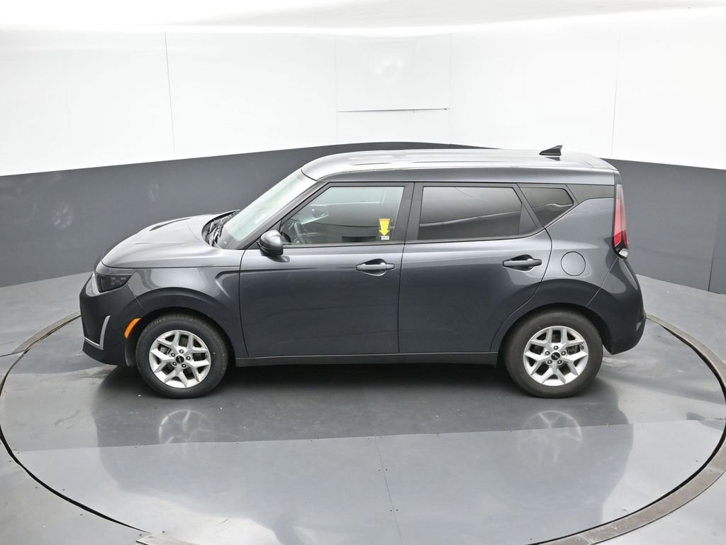 Used 2025 Kia Soul LX w/ LX Technology Package image 45