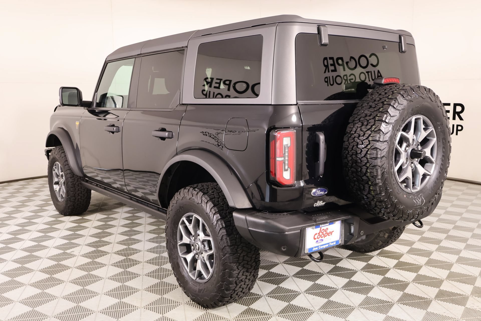 Used 2024 Ford Bronco Badlands AWD/4WD image 24