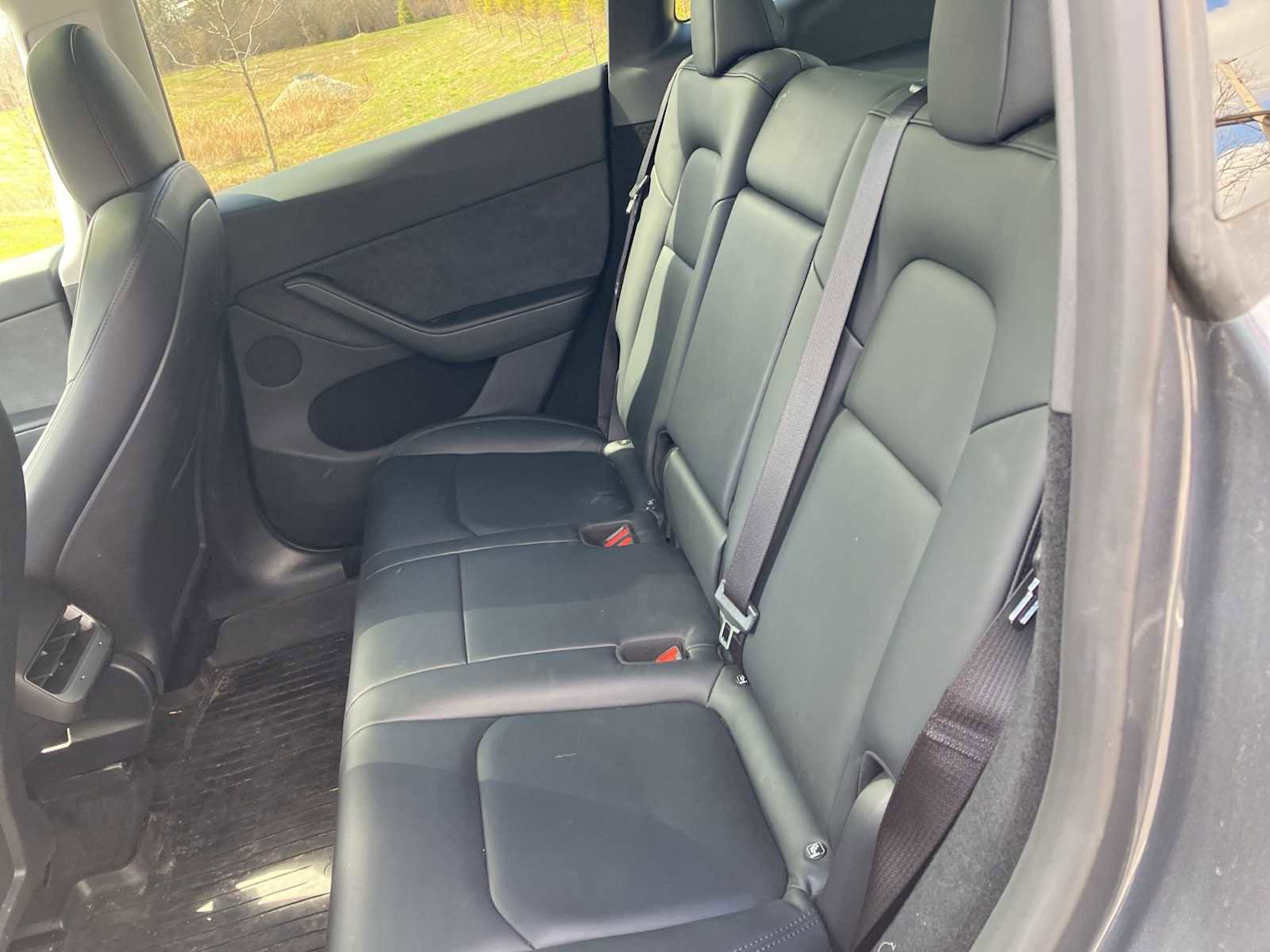 Used 2023 Tesla Model Y AWD image 14