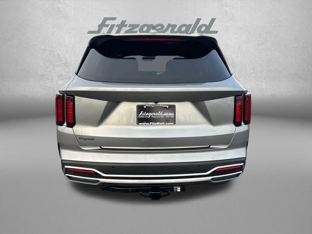 Used 2022 Kia Sorento S image 6