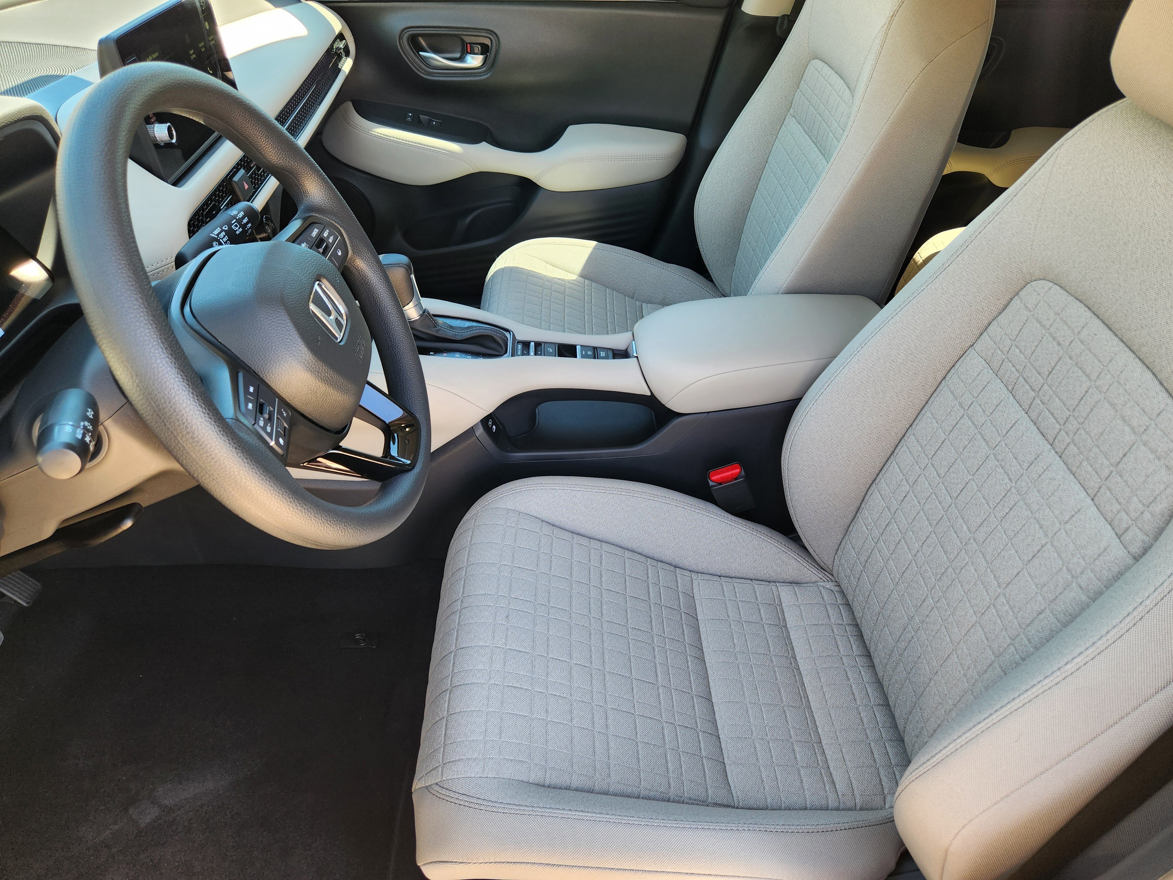 Certified 2026 Honda HR-V LX image 13