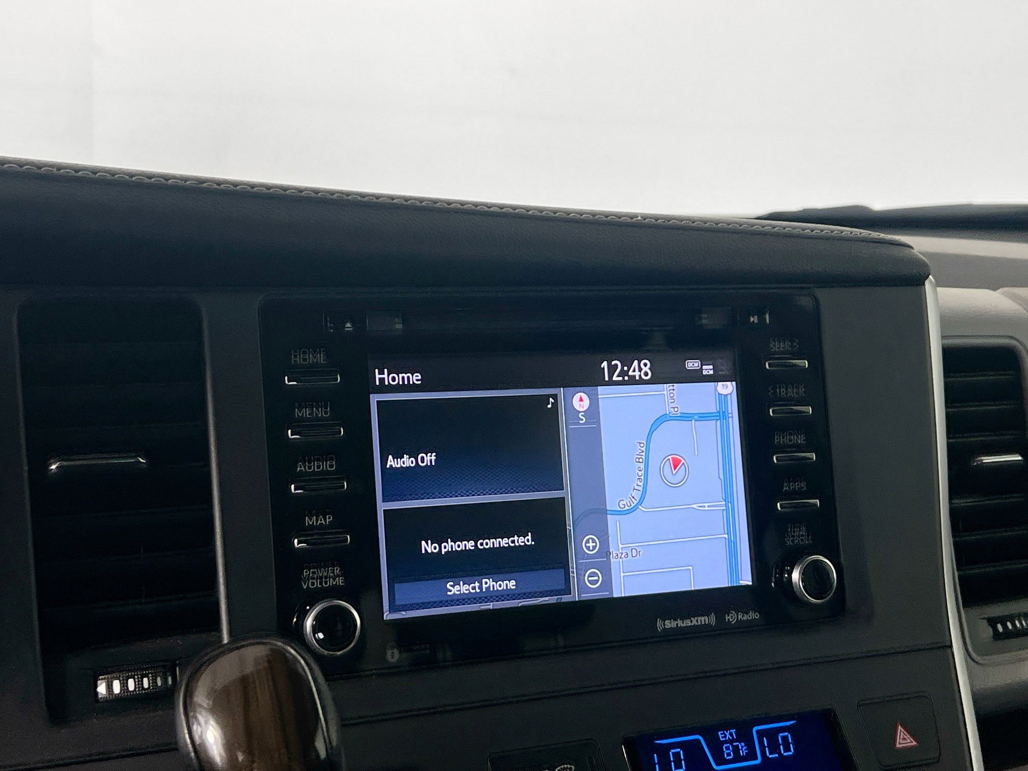 Used 2020 Toyota Sienna XLE image 27