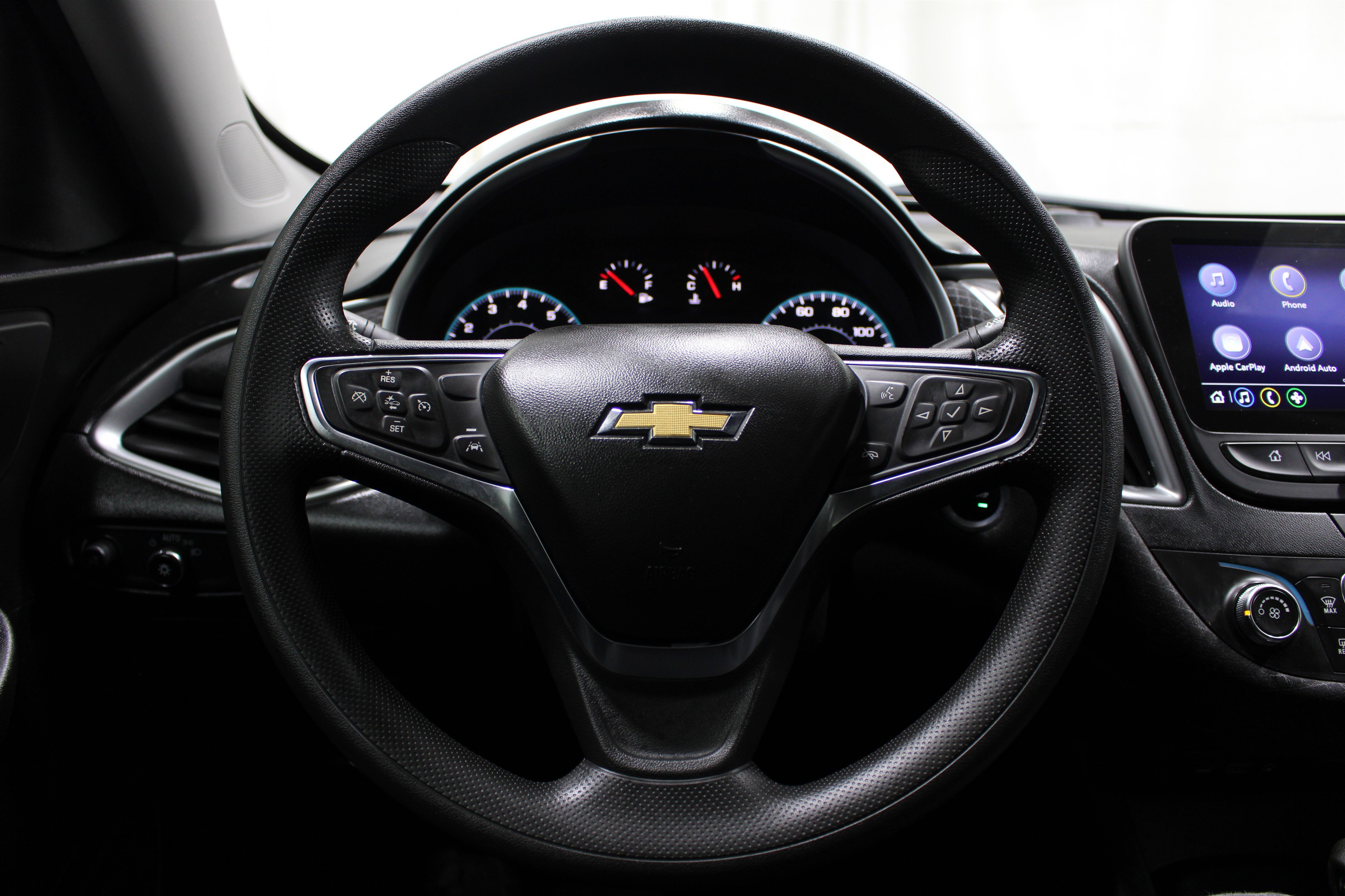 Used 2025 Chevrolet Malibu LS image 10